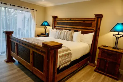 Photo 5 - Lantern Light Inn - Romantic Getaway