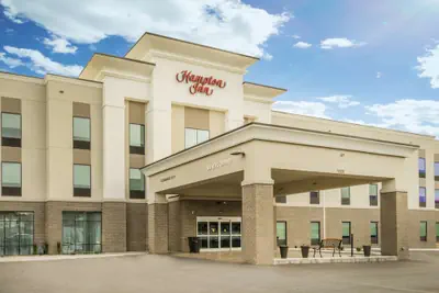 Photo 2 - Hampton Inn Newport