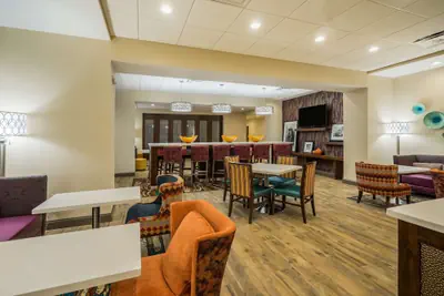 Photo 3 - Hampton Inn Newport