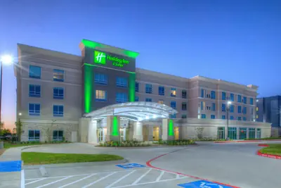 Photo 2 - Holiday Inn Hotel & Suites Houston West - Katy Mills by IHG