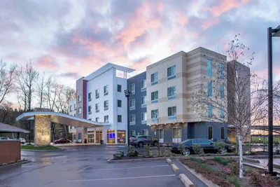 Photo 2 - Fairfield Inn & Suites by Marriott Eugene East/Springfield