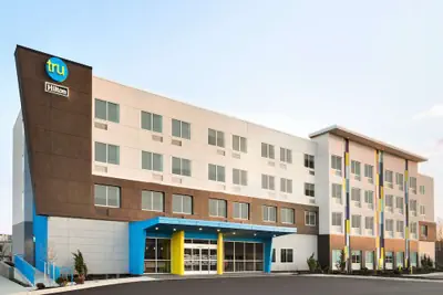 Photo 2 - Tru by Hilton York