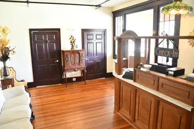 Photo 3 - The DeLand Hotel