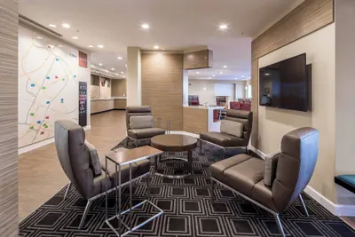 Photo 4 - TownePlace Suites by Marriott Cleveland