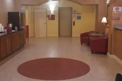 Photo 4 - Reddy Hotel