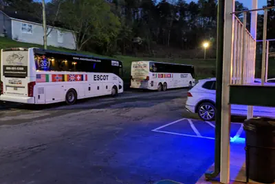 Photo 2 - Budget Inn Ellijay