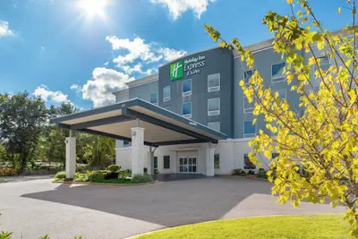 Photo 2 - Holiday Inn Express & Suites Memphis Arpt Elvis Presley Blv by IHG