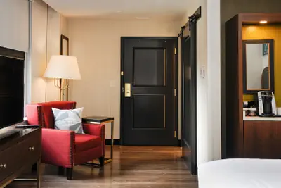 Photo 5 - Hotel Indigo Kansas City Downtown by IHG