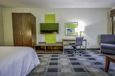 Photo 3 - Holiday Inn Express & Suites Dallas NW - Farmers Branch by IHG