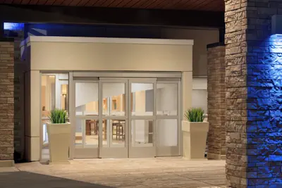 Photo 2 - Holiday Inn Express & Suites-Cincinnati South - Wilder by IHG