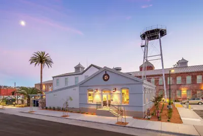Photo 2 - Hampton Inn Petaluma, CA