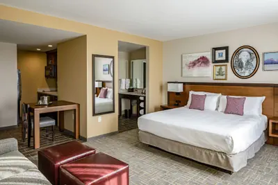 Photo 5 - Hotel Madison & Shenandoah Conference Ctr