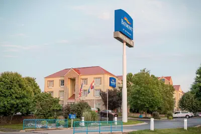 Photo 2 - Baymont by Wyndham Springfield I-44