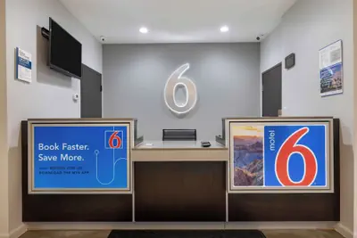 Photo 4 - Motel 6 Texas City, TX - I-45 South
