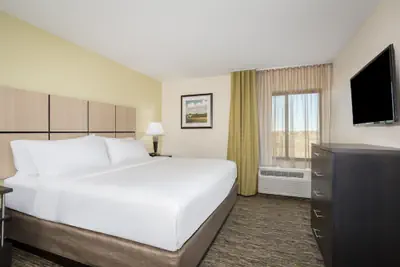Photo 5 - Candlewood Suites Pueblo by IHG