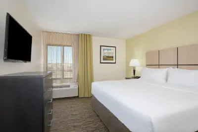 Photo 3 - Candlewood Suites Pueblo by IHG