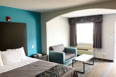 Photo 5 - Americas Best Value Inn & Suites Mont Belvieu Houston