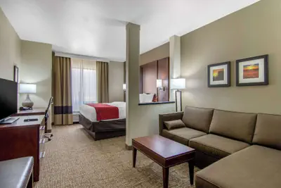 Photo 5 - Comfort Inn & Suites Shawnee - Kansas City