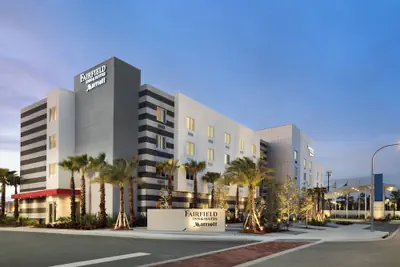 Photo 2 - Fairfield Inn & Suites by Marriott Daytona Beach Speedway/Airport