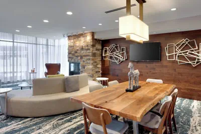 Photo 5 - Fairfield Inn & Suites by Marriott Springfield North