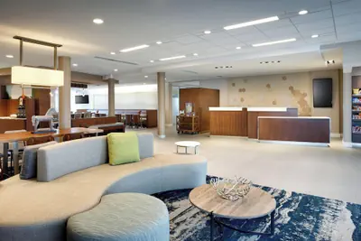 Photo 4 - Fairfield Inn & Suites by Marriott Springfield North