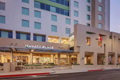 Photo 2 - Hyatt Place Glendale / Los Angeles