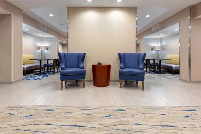 Photo 3 - Hampton Inn Wetumpka