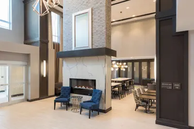 Photo 2 - Hampton  Inn & Suites Indianapolis-Keystone