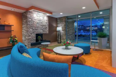 Photo 3 - Fairfield Inn & Suites Boston Marlborough/Apex Center