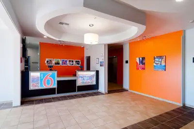 Photo 3 - Motel 6 Midland, TX
