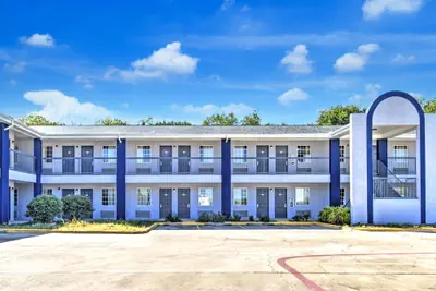 Photo 2 - Heights Inn by Townhouse Harker Heights/Killeen
