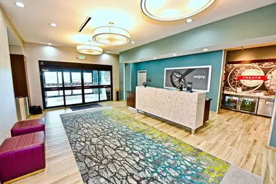 Photo 5 - Hampton Inn Kirksville