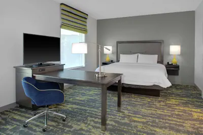 Photo 2 - Hampton Inn & Suites Irvine-Orange County Airport