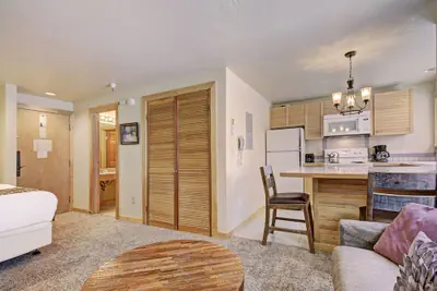 Photo 2 - Stay Slopeside At Peak 9, Cozy Studio Steps To Apres& Dining Studio Bedroom Condo by RedAwning