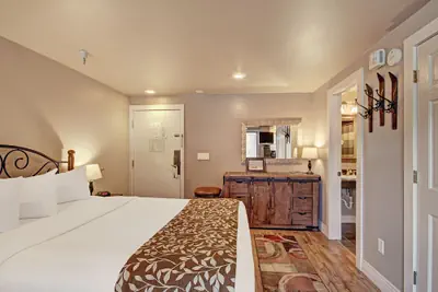Photo 5 - Winter Ski-in/out Studio Sleeps 4, Steps To Historic Main St Studio Bedroom Condo by RedAwning