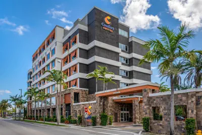 Photo 2 - Comfort Suites Fort Lauderdale Airport & Cruise Port
