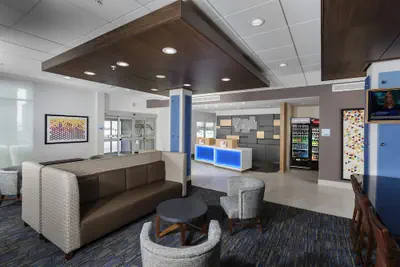 Photo 3 - Holiday Inn Express & Suites West Des Moines - Jordan Creek by IHG