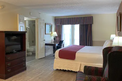 Photo 5 - Royal Suites