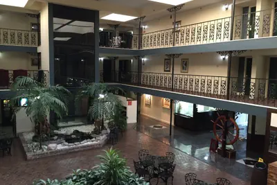 Photo 3 - Royal Suites
