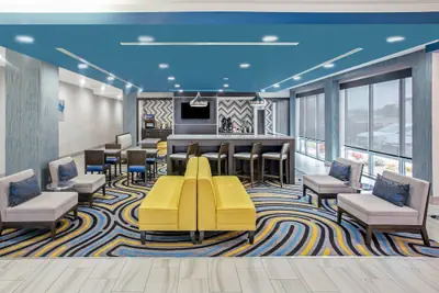 Photo 4 - La Quinta Inn & Suites by Wyndham Ponca City