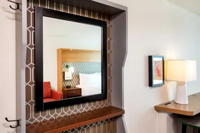 Photo 4 - Holiday Inn Newport News - Hampton by IHG