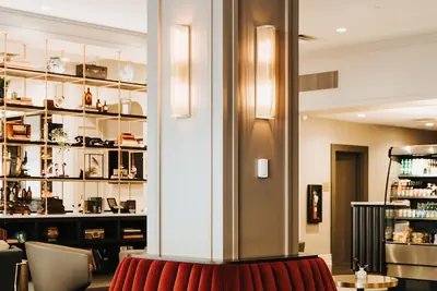 Photo 3 - Renaissance Saint Elm Dallas Downtown Hotel