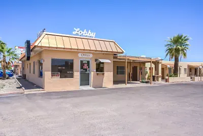 Photo 2 - OYO Hotel Yuma AZ - I-8/US-95