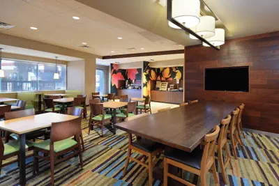 Photo 5 - Fairfield Inn & Suites by Marriott Raleigh Capital Blvd./I-540