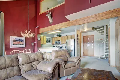 Photo 2 - Winter Escape+loft Perfect Blend Of Mountain + Town Sleeps 6 1 Bedroom Condo by RedAwning