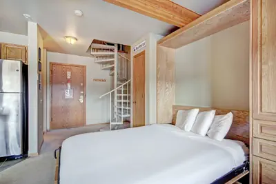 Photo 5 - Winter Escape+loft Perfect Blend Of Mountain + Town Sleeps 6 1 Bedroom Condo by RedAwning