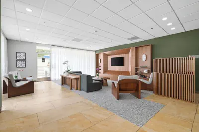 Photo 5 - Gateway Hotel Santa Monica