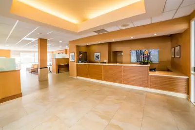 Photo 3 - Gateway Hotel Santa Monica