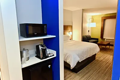 Photo 5 - Holiday Inn Express & Suites Perryville by IHG