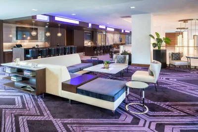 Photo 4 - Embassy Suites by Hilton Seattle Downtown Pioneer Square
